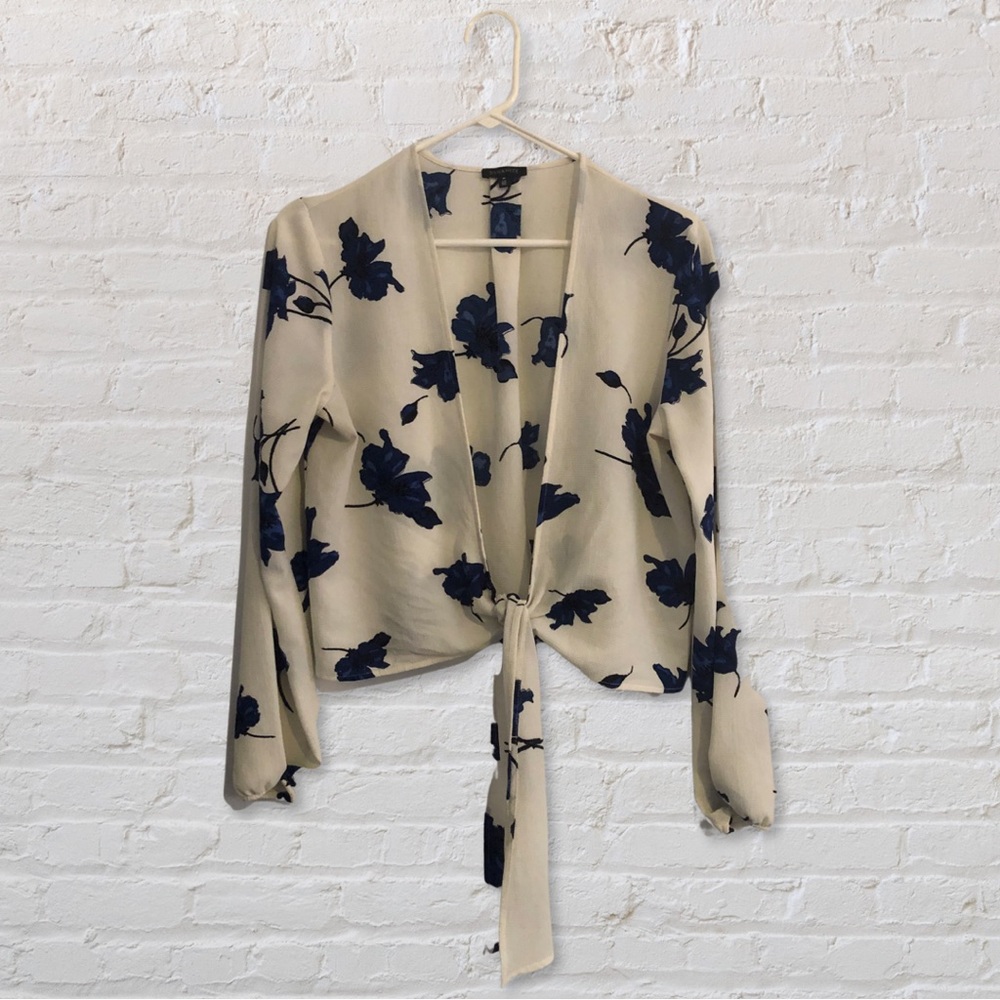 Blue floral dynamite shrug top
